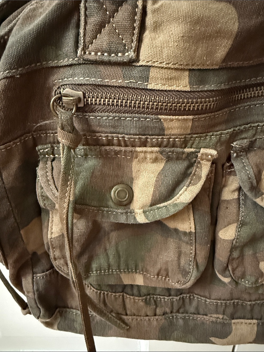 Urban Outfitters Camouflage Shoulder Bag - Picture 2 of 7